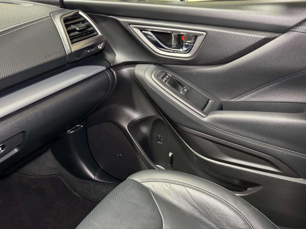 Used 2020 Ice Silver Metallic Subaru Limited image 23