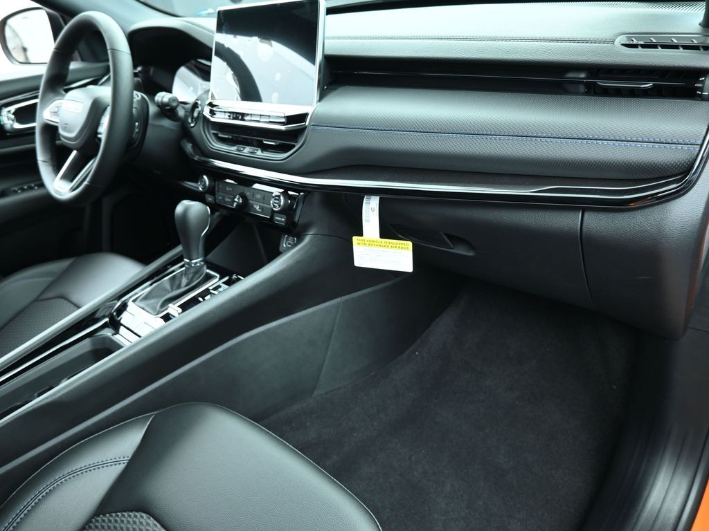 New 2026 Joose Jeep Latitude image 37