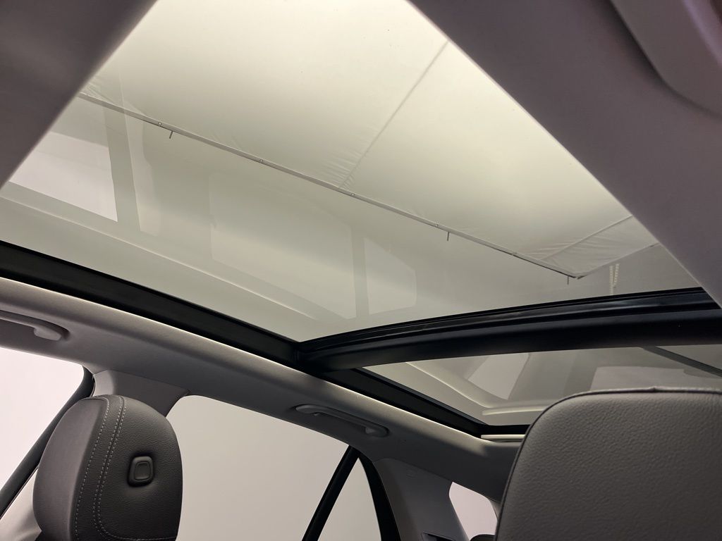 Thumbnail: 2026 Mercedes-Benz GLE - 23