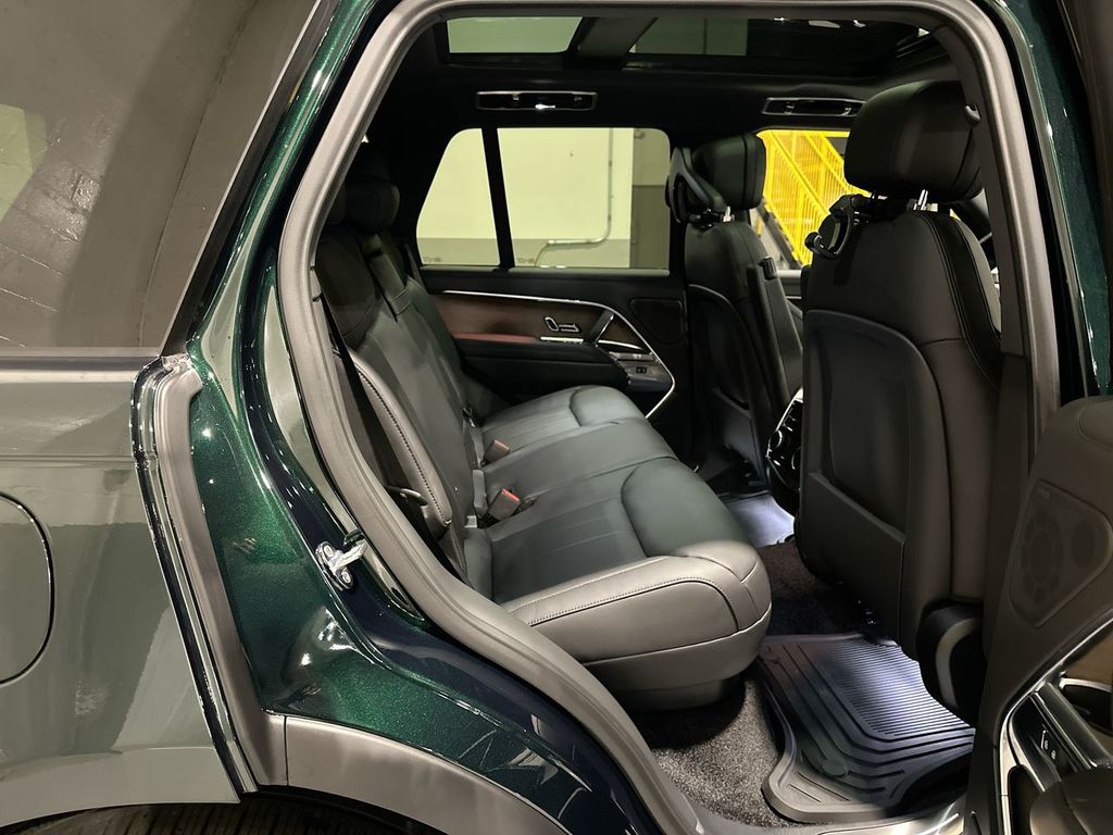 Thumbnail: 2026 Land Rover Range Rover - 7