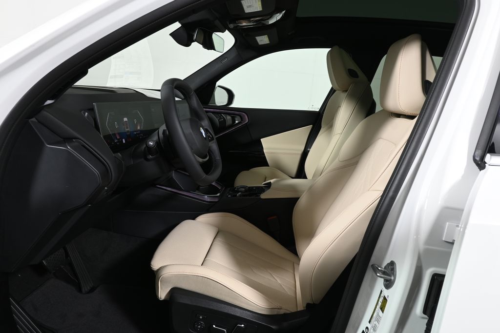 Thumbnail: 2026 BMW X3 - 3