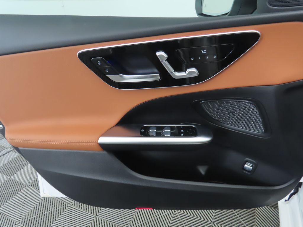 Thumbnail: 2025 Mercedes-Benz C-Class - 25