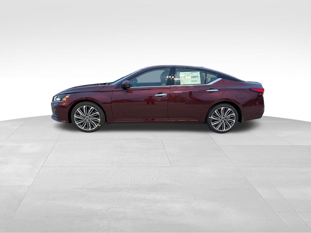2025 Garnet Pearl Metallic Nissan Altima 2.5 SL FWD Sedan