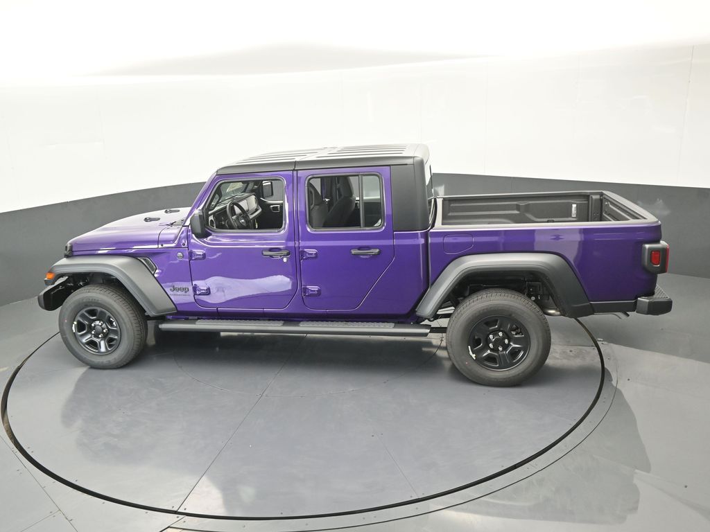 New 2026 Reign Jeep Sport image 44