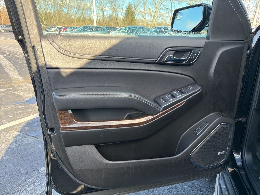 Thumbnail: 2020 Chevrolet Tahoe - 18