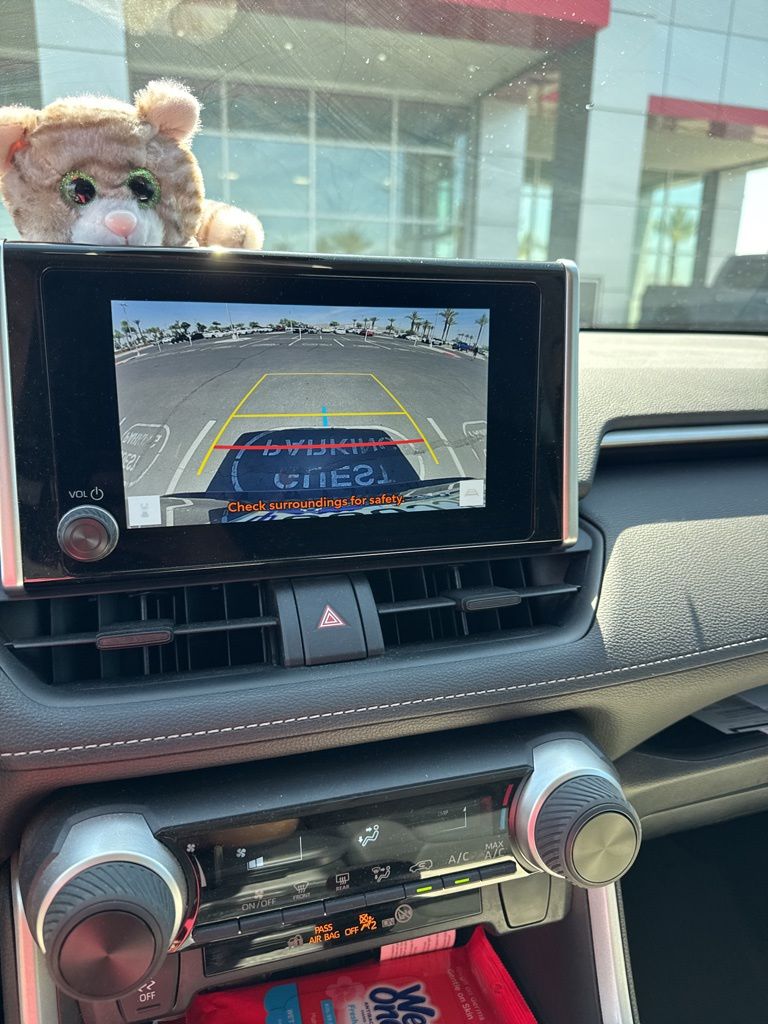 2023 Toyota RAV4 LE 3