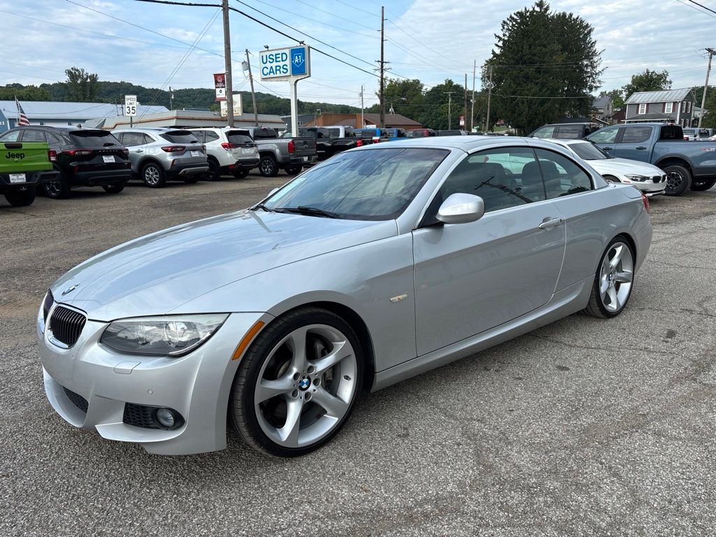 Titanium Silver Metallic 2013 BMW 3 Series Convertible Rear-Wheel Drive 6-Speed Automatic