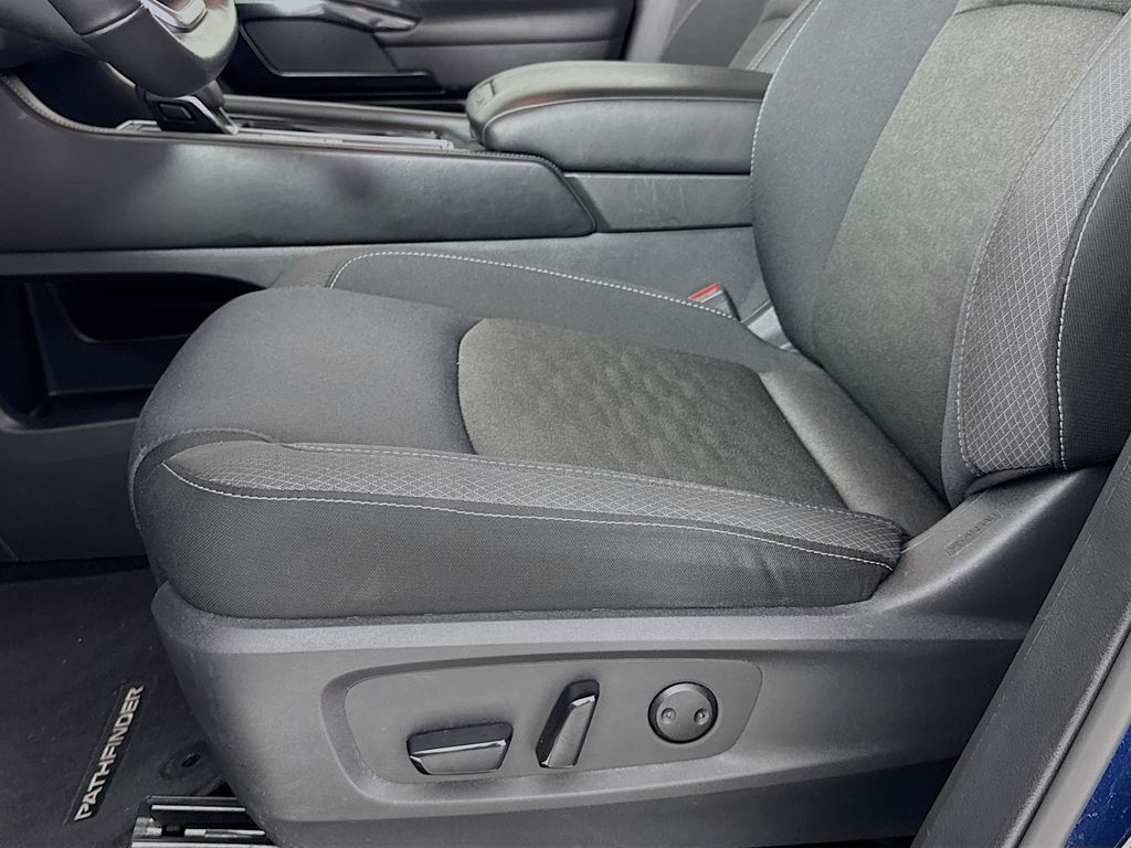Used Car 2024 Nissan Pathfinder  Sv For Sale Under $30,000 In Austin, Texas