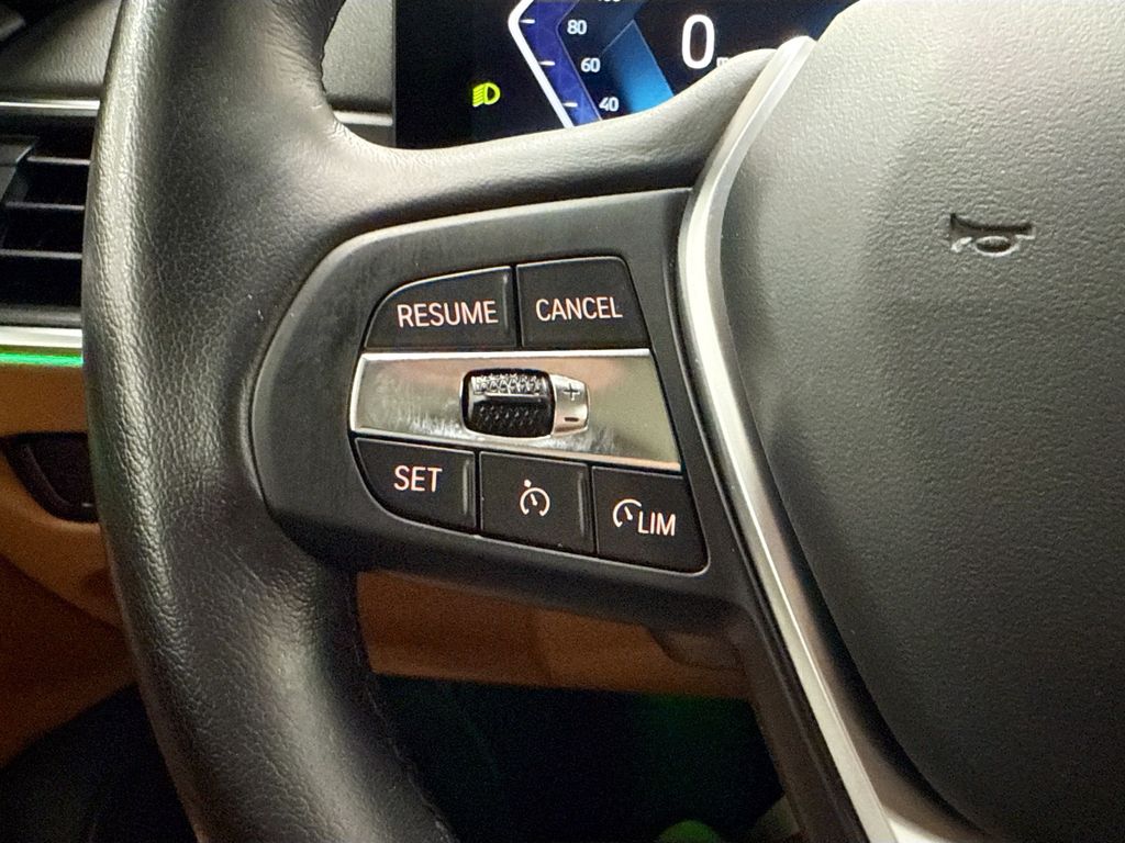 Thumbnail: 2023 BMW i4 - 11