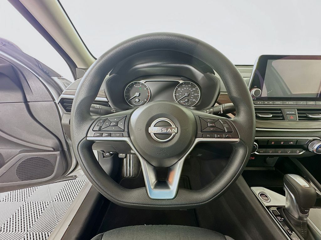 2024 Nissan Altima SV 11