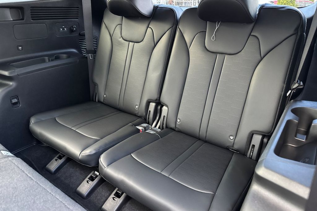 new 2026 Kia Sorento Hybrid car, priced at $42,420