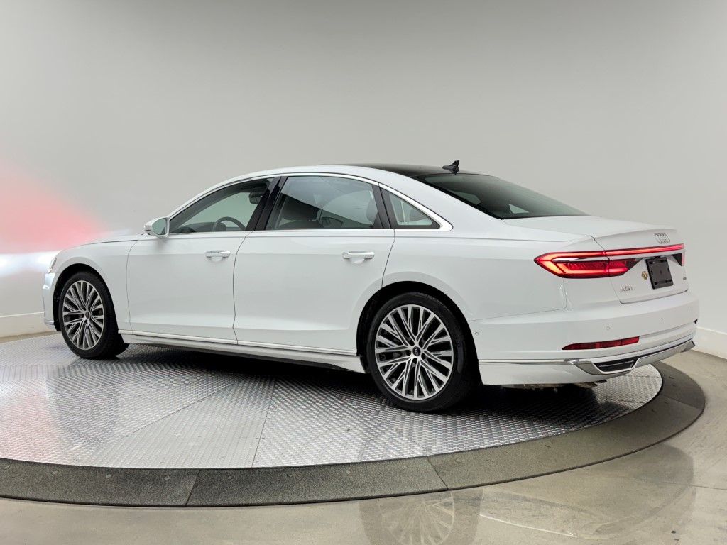 2021 Audi A8 L 9