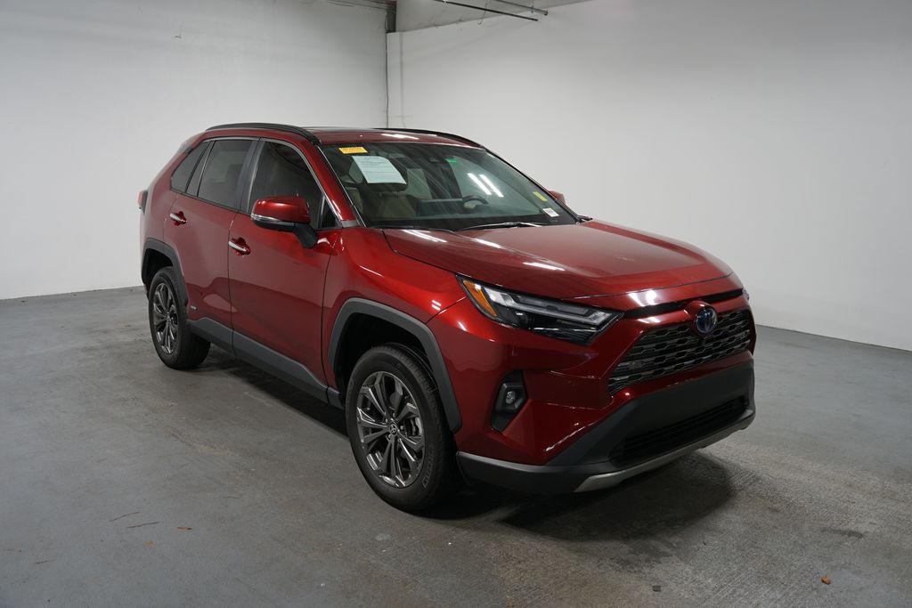 2023 Toyota RAV4 Limited 3