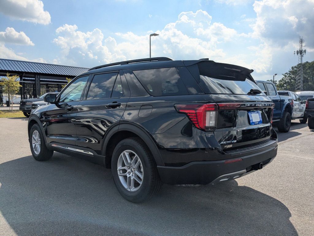 2025 Ford Explorer Active