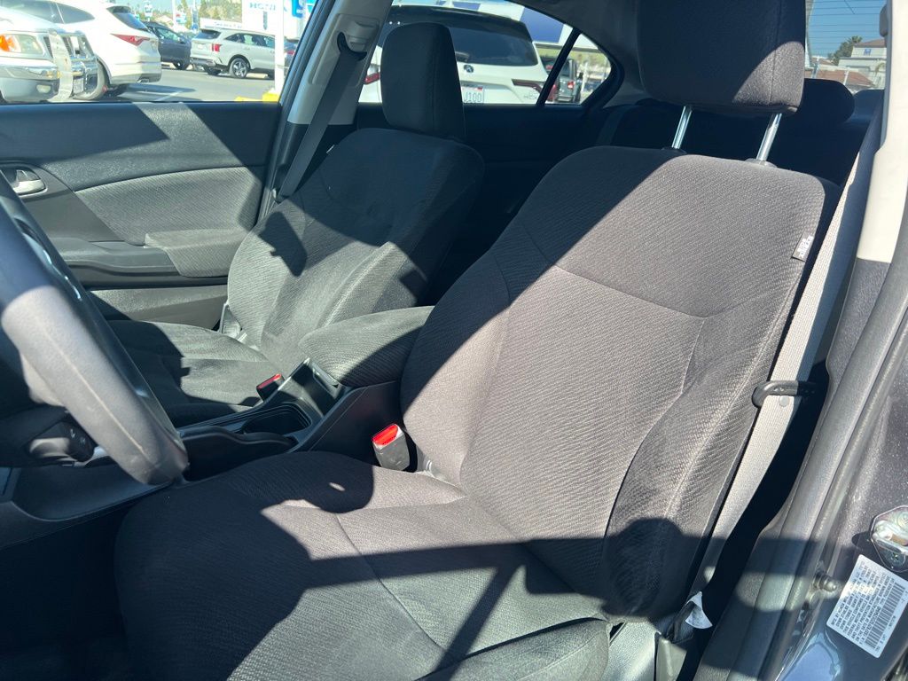 Thumbnail: 2013 Honda Civic - 16