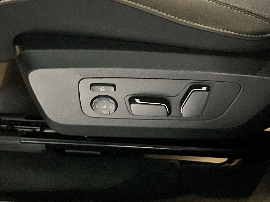 Thumbnail: 2026 BMW X3 - 12