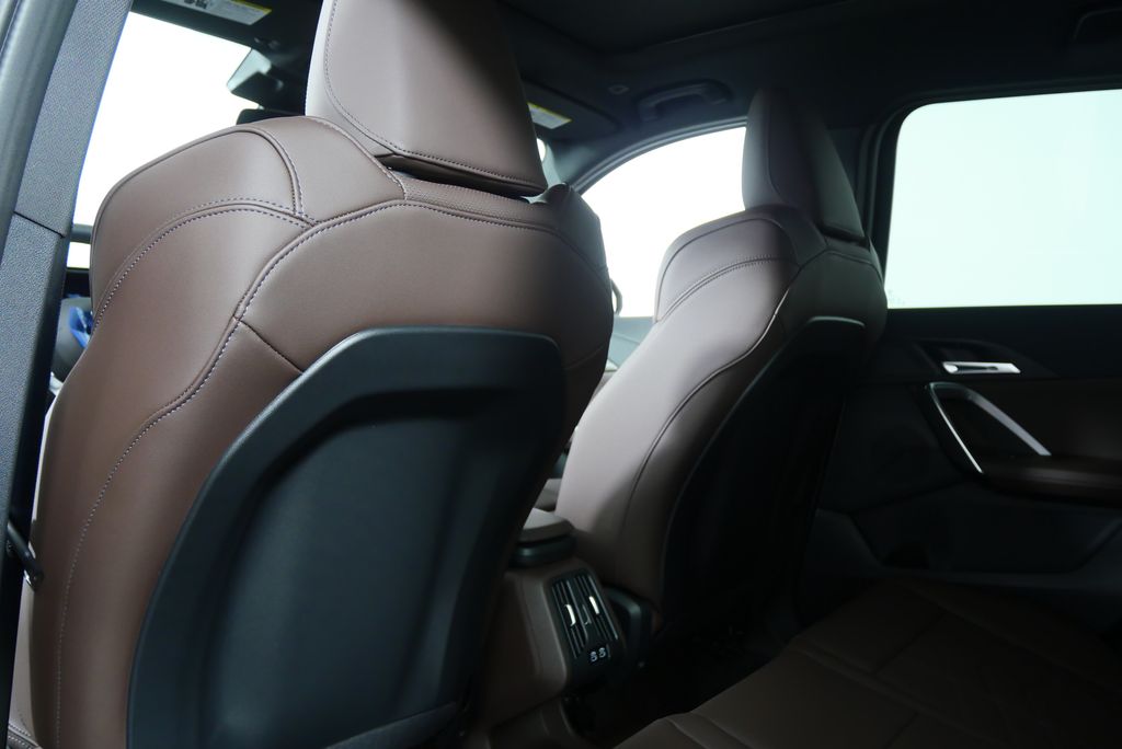 Thumbnail: 2025 BMW X1 - 17