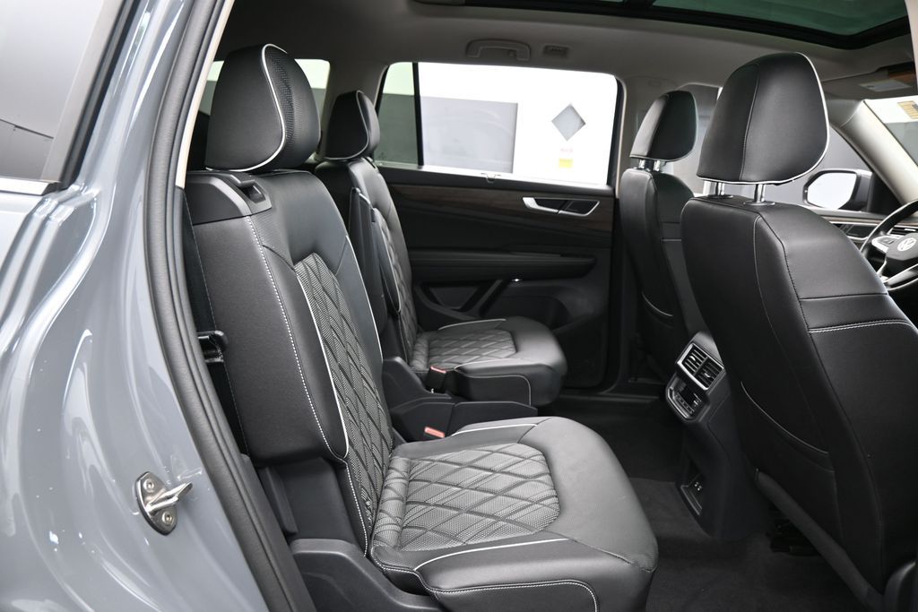 Used 2025 Gray Volkswagen 2.0T SEL Premium R-Line image 44