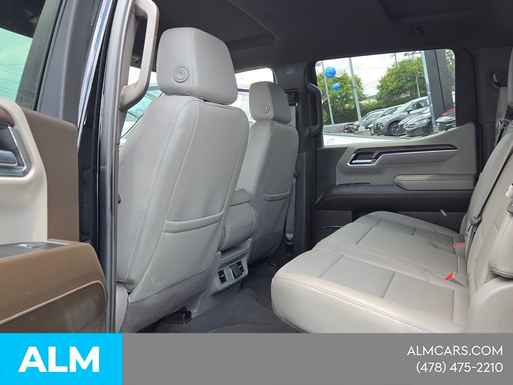 Used 2024 Black GMC SLT image 7