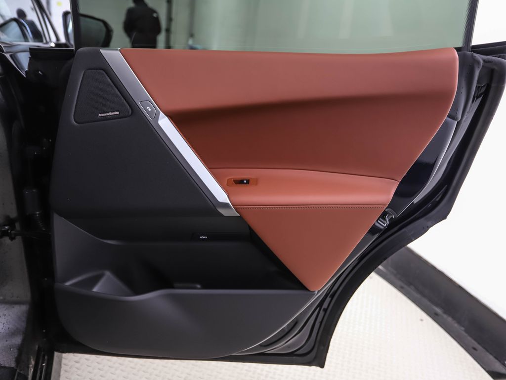 Thumbnail: 2026 BMW iX - 25