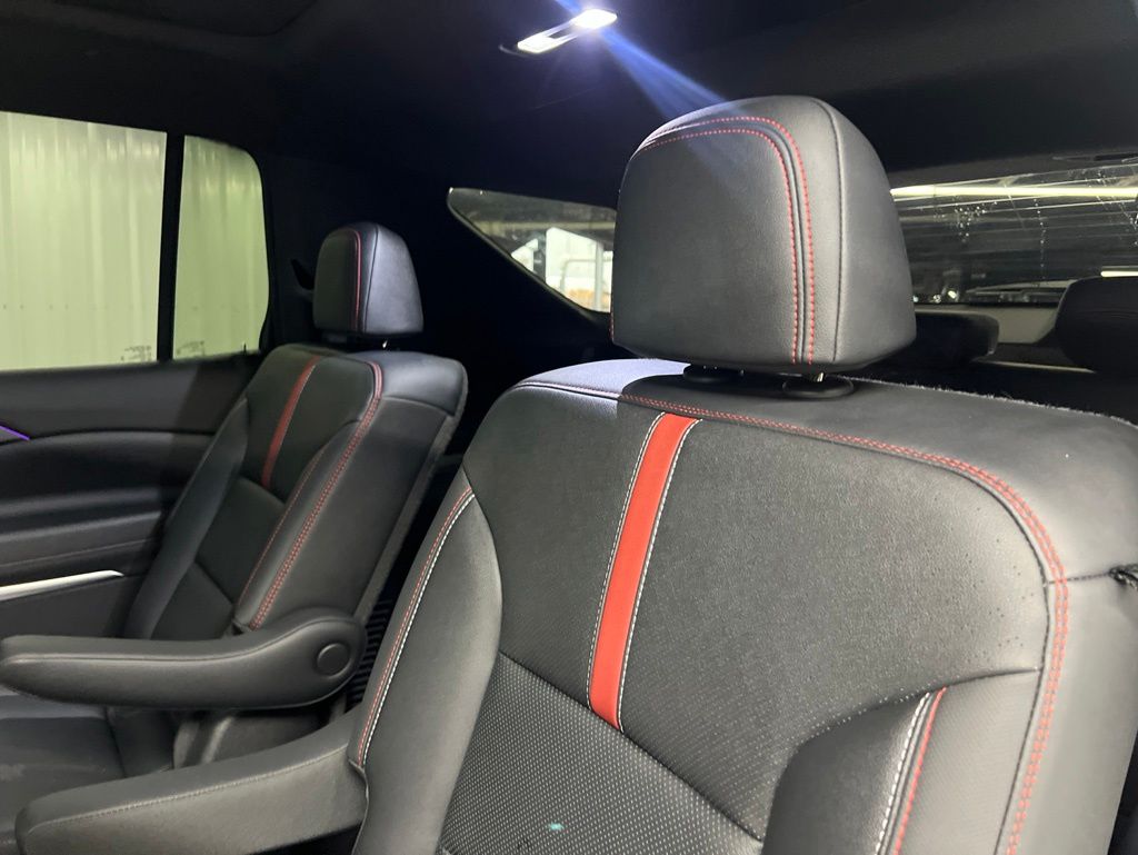 2024 Chevrolet Traverse RS - 9