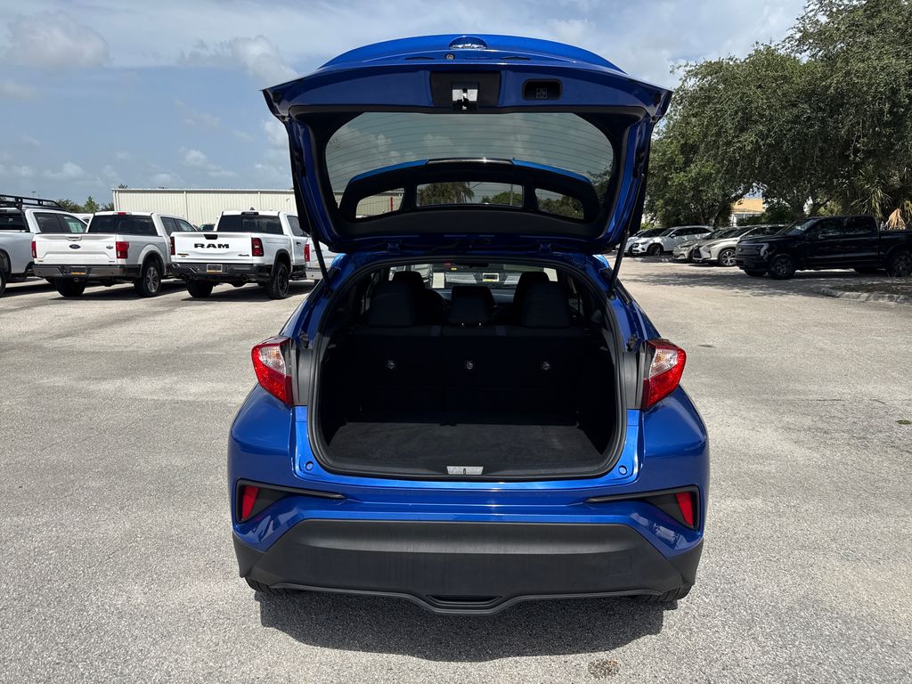 Used 2020 Blue Toyota XLE image 26