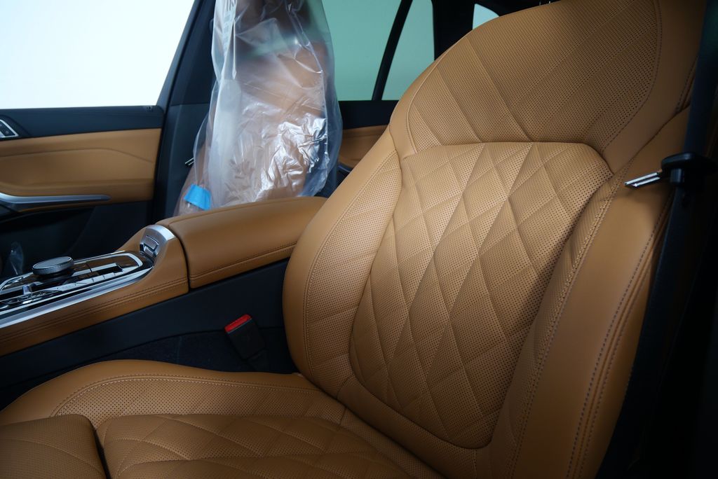 2026 BMW X5 xDrive40i 11