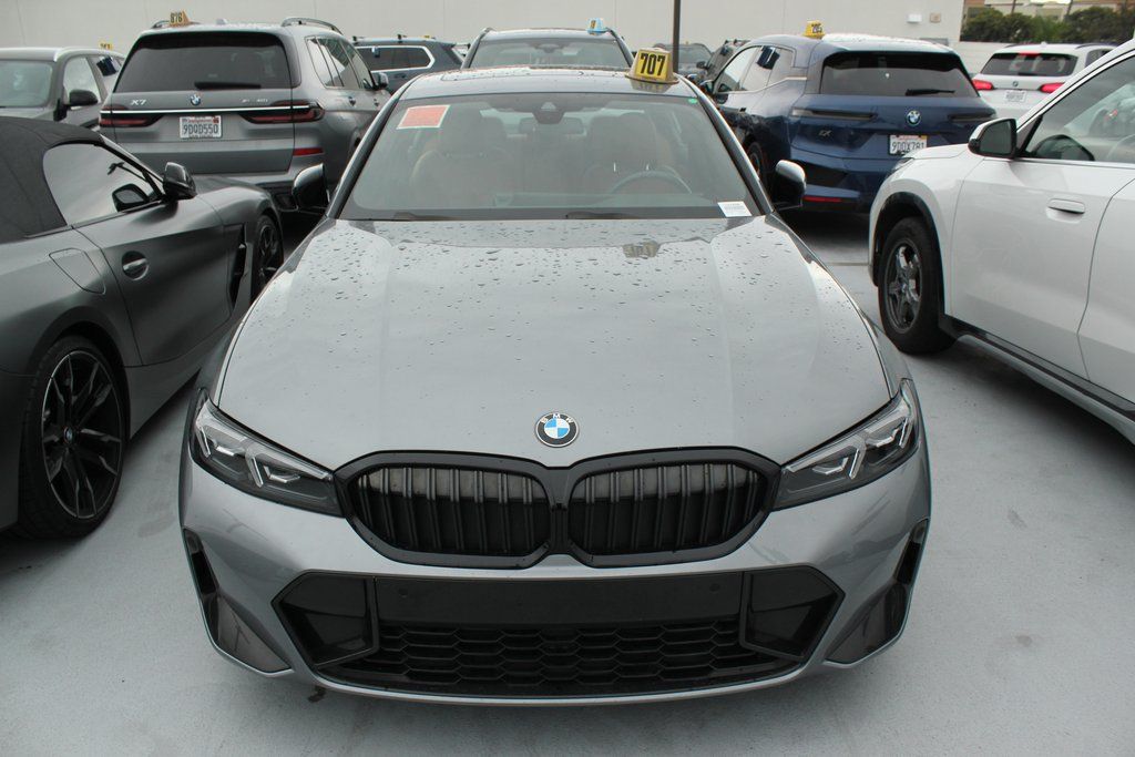 Thumbnail: 2023 BMW 3 Series - 3