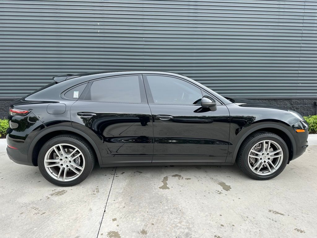 Thumbnail: 2021 Porsche  - 8
