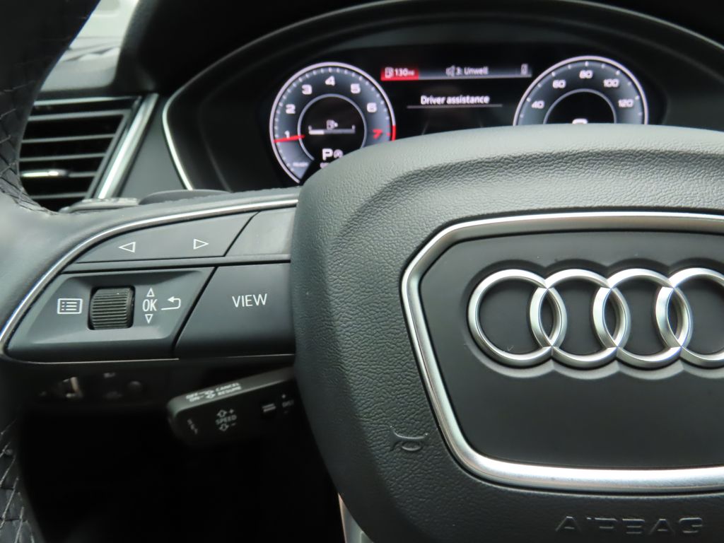 Thumbnail: 2023 Audi Q5 - 11