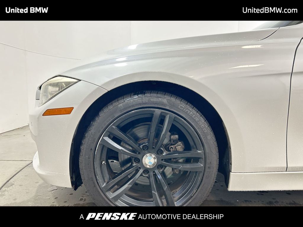 Thumbnail: 2015 BMW 3 Series - 10