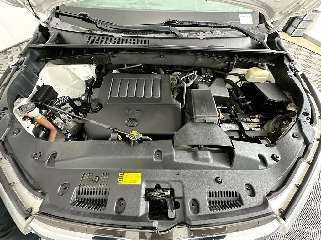 2015 Toyota Highlander Limited 31