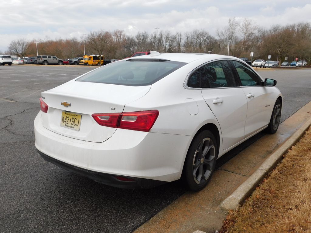 Thumbnail: 2023 Chevrolet Malibu - 11