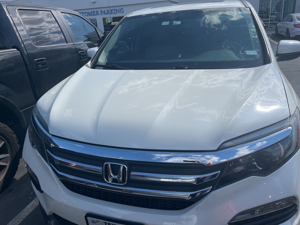 Thumbnail: 2017 Honda Pilot - 2