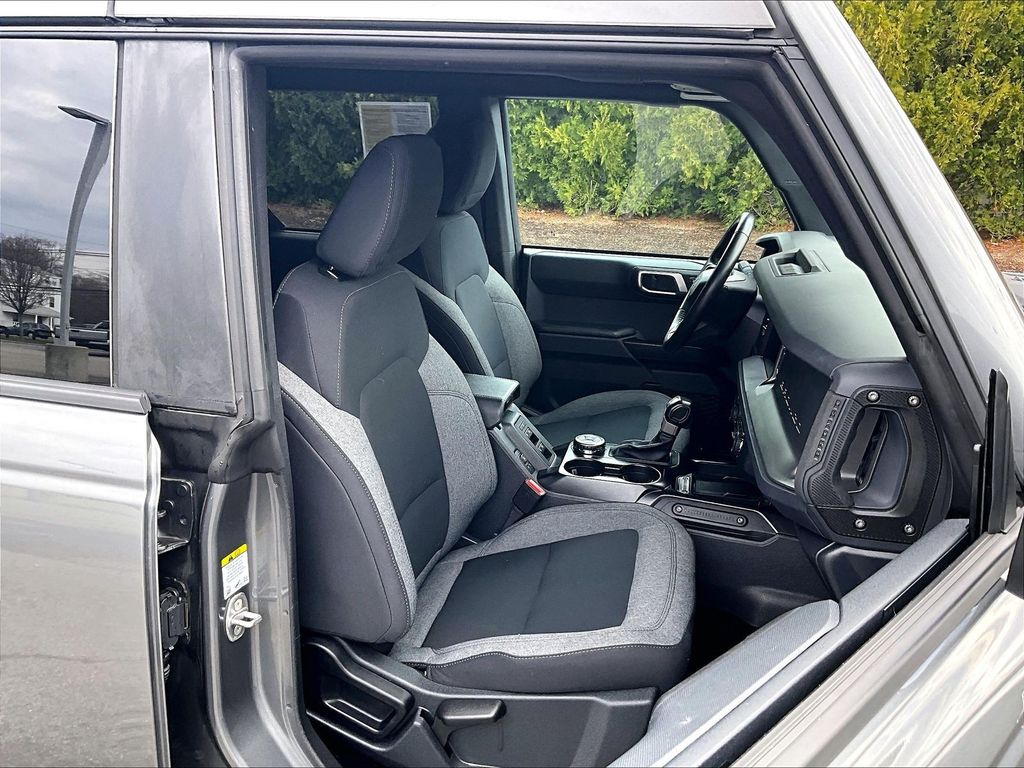 2025 Ford Bronco — photo 11