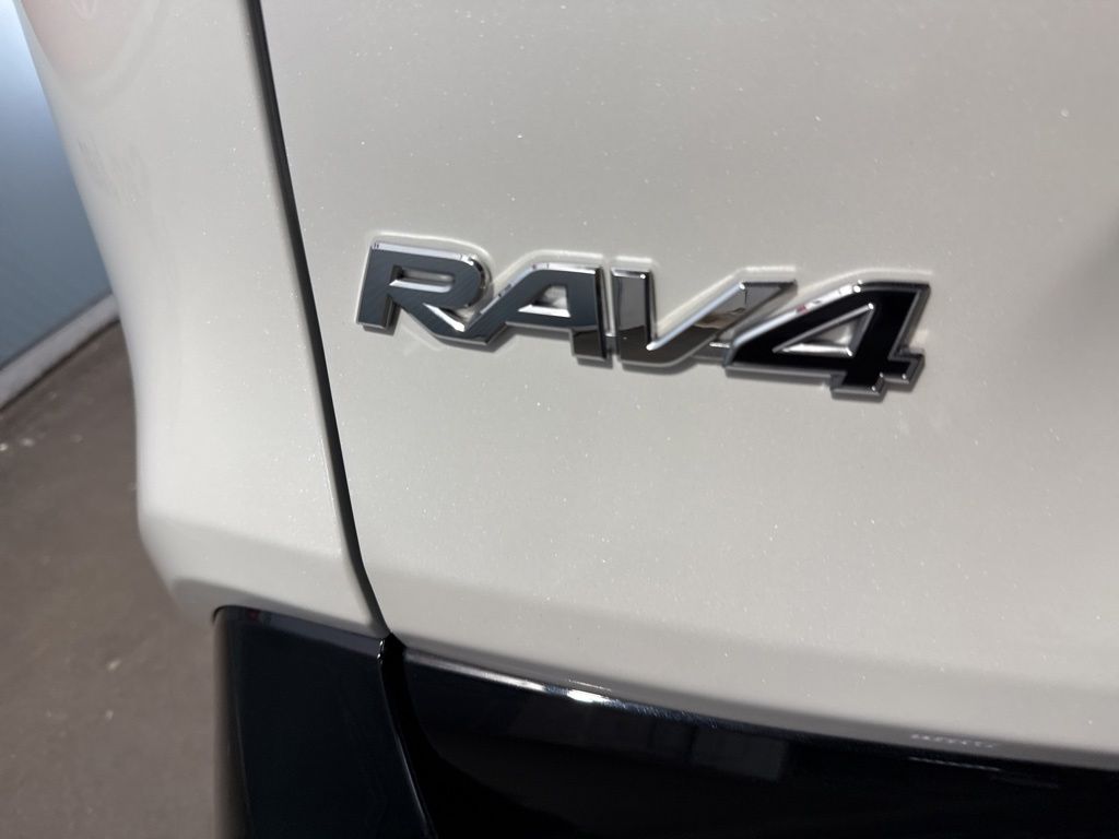 Thumbnail: 2024 Toyota RAV4 - 23