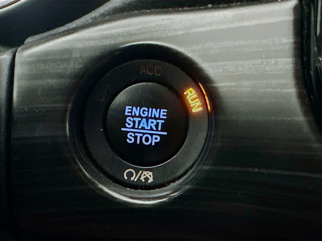 Used 2019 Gray Jeep Altitude image 28