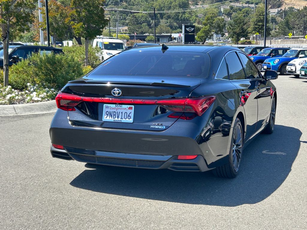 Thumbnail: 2019 Toyota Avalon - 5