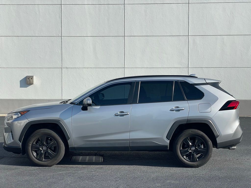 Thumbnail: 2019 Toyota RAV4 - 2