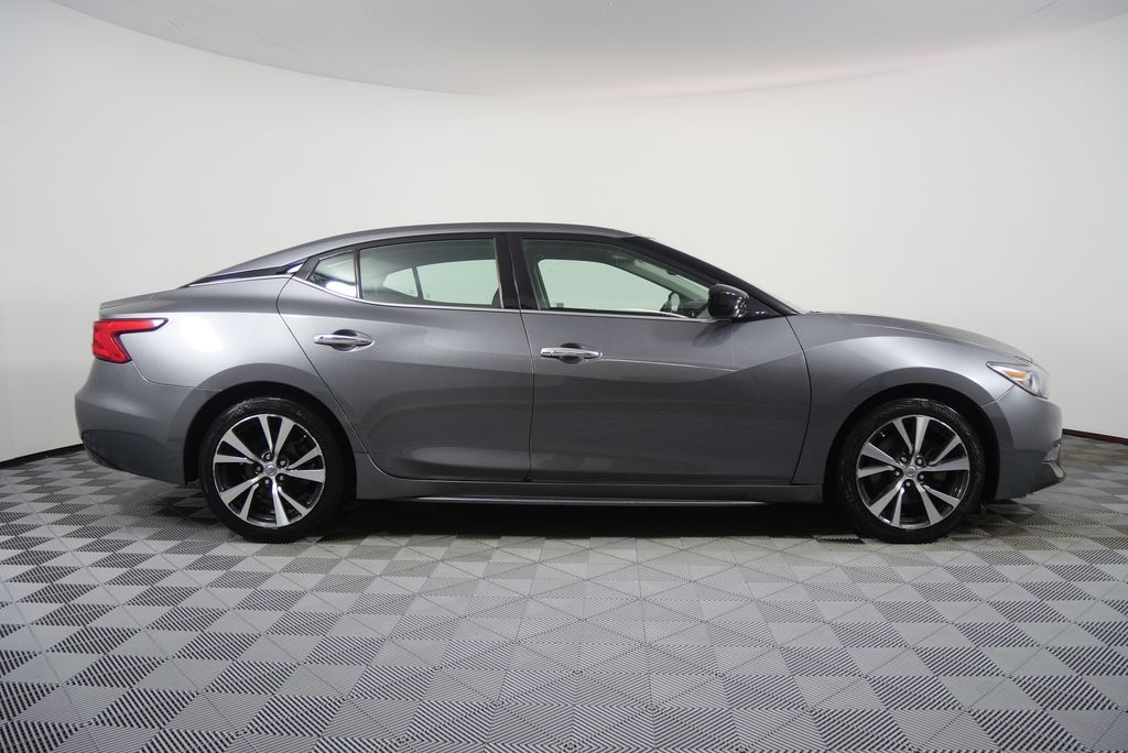 Thumbnail: 2016 Nissan Maxima - 2