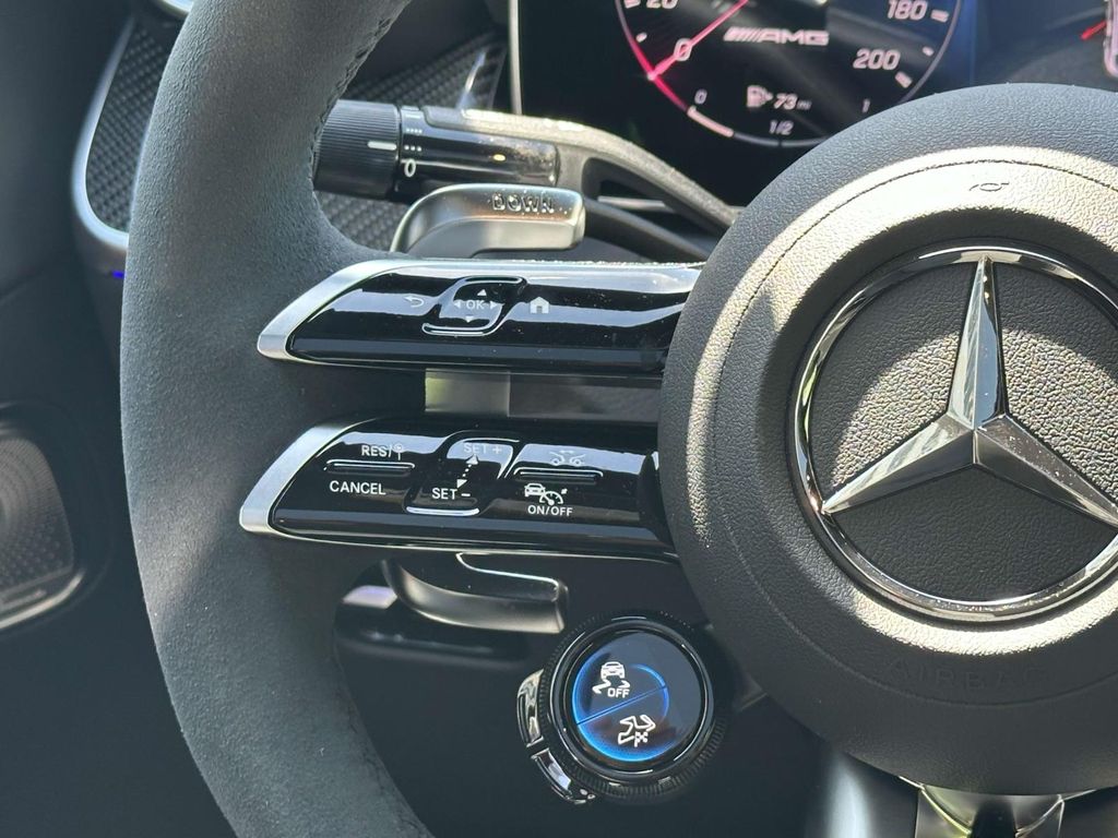 2025 Mercedes-Benz GLC 63 AMG 21
