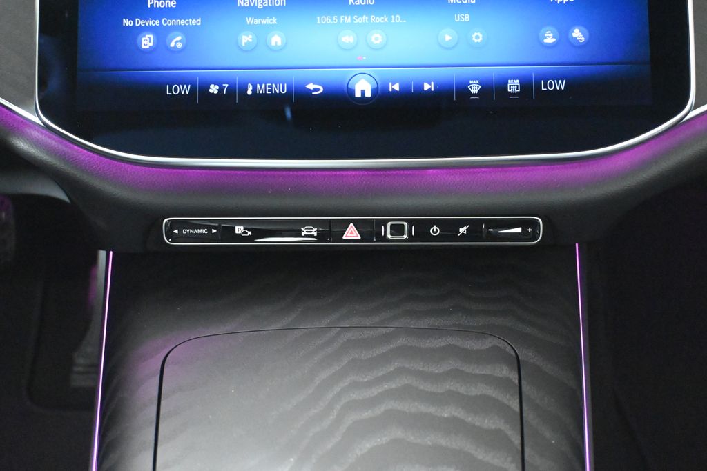 Thumbnail: 2025 Mercedes-Benz E-Class - 18