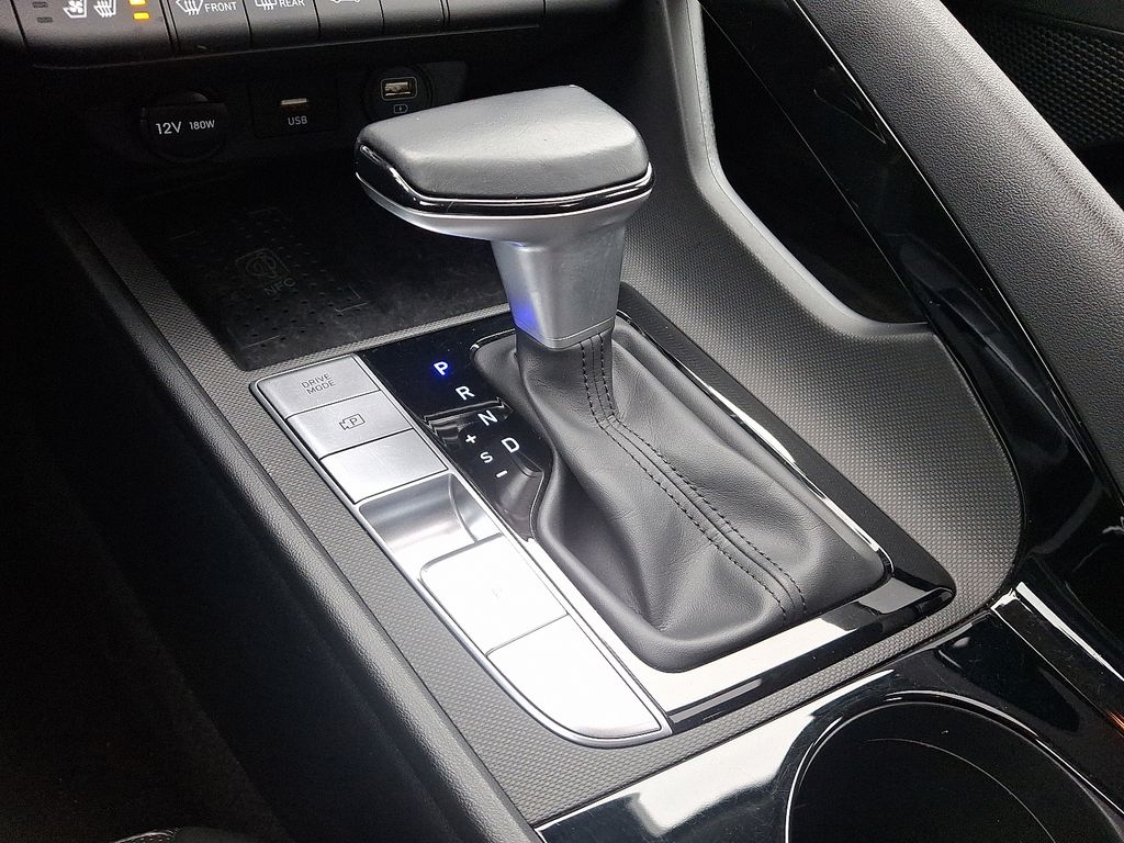 2022 Hyundai Elantra Limited Edition 16