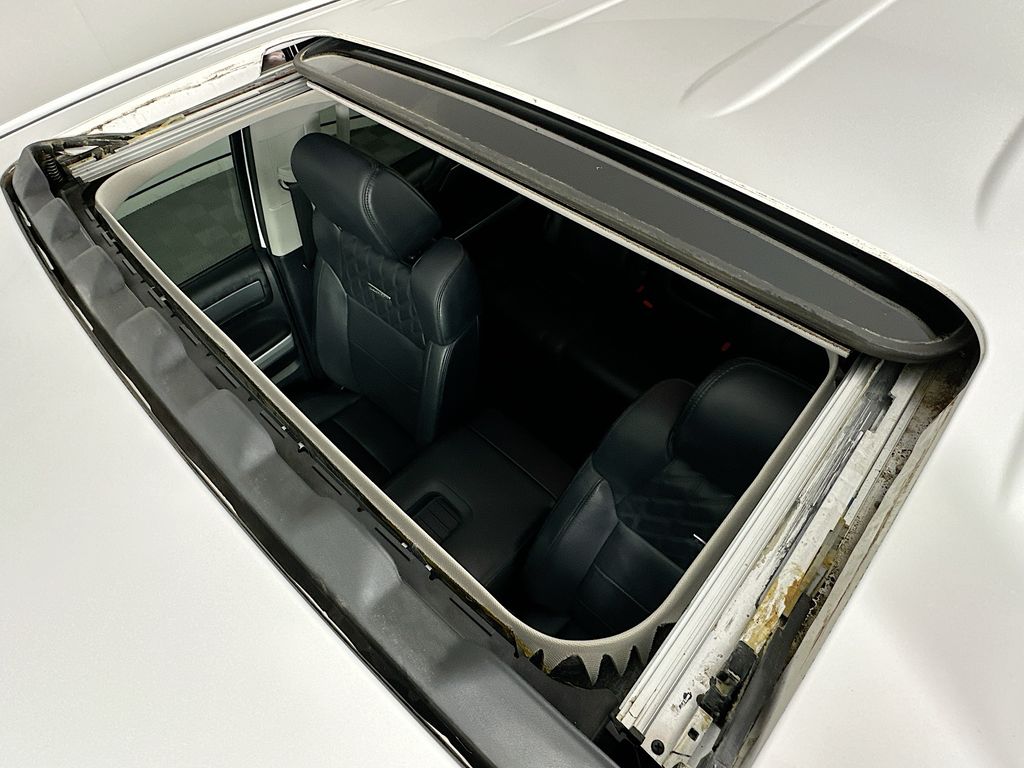 Thumbnail: 2018 Toyota Tundra - 22