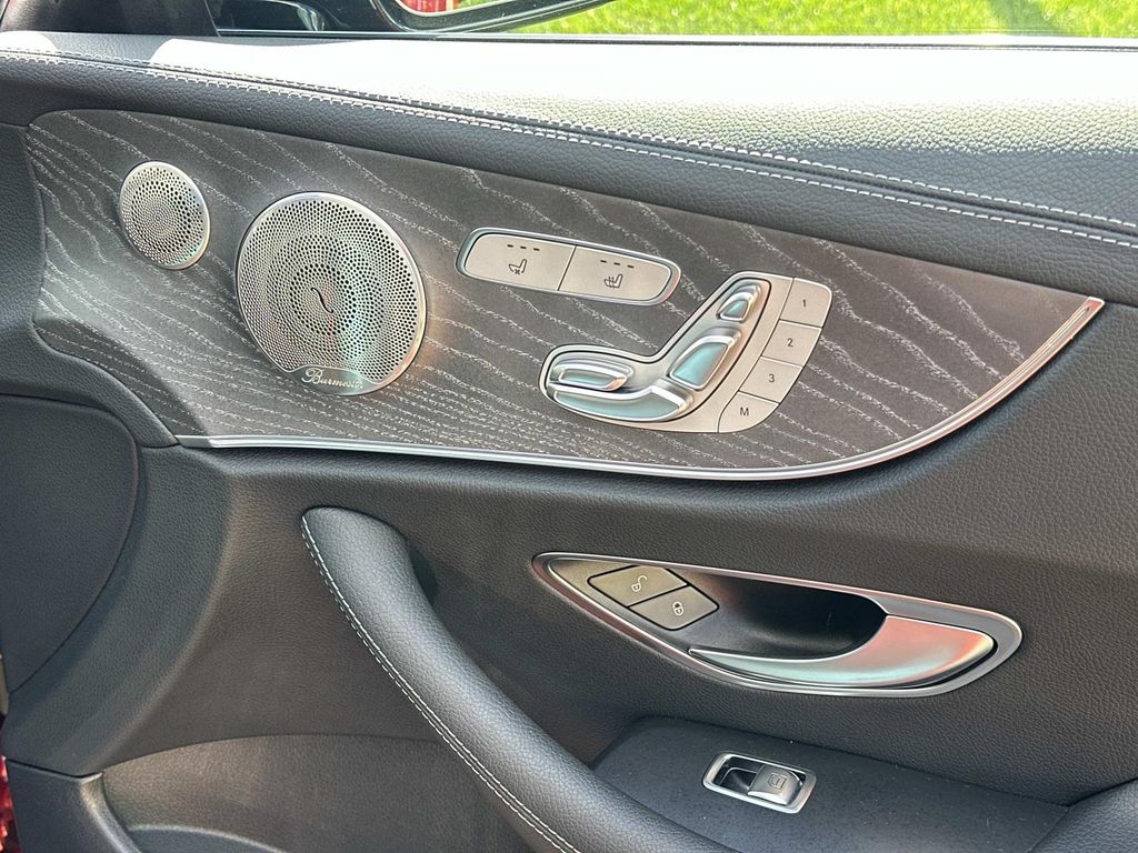 Thumbnail: 2022 Mercedes-Benz E-Class - 20
