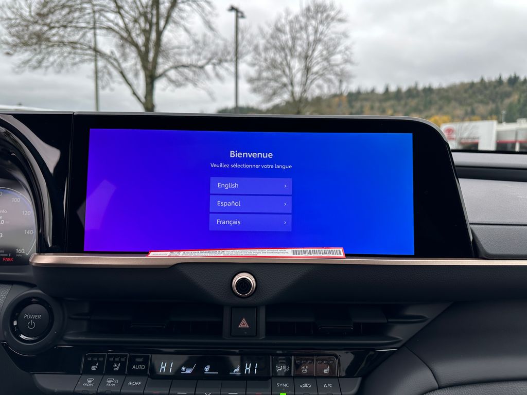 2025 Toyota Crown Signia Limited