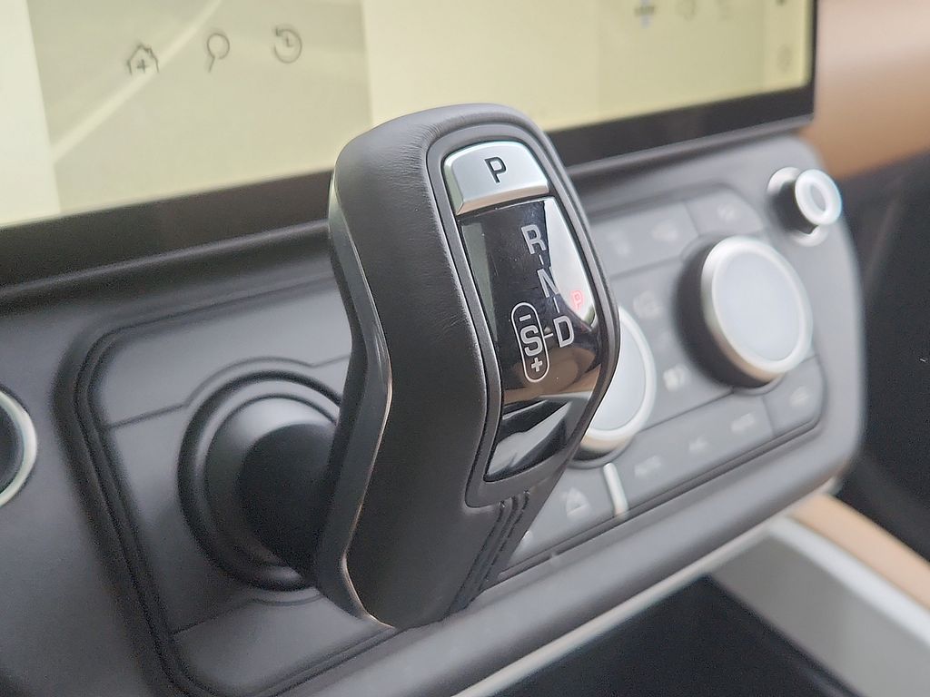 Thumbnail: 2026 Land Rover Defender - 7