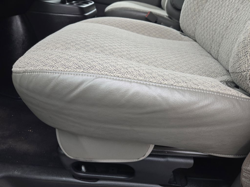 2023 Chevrolet Express 3500