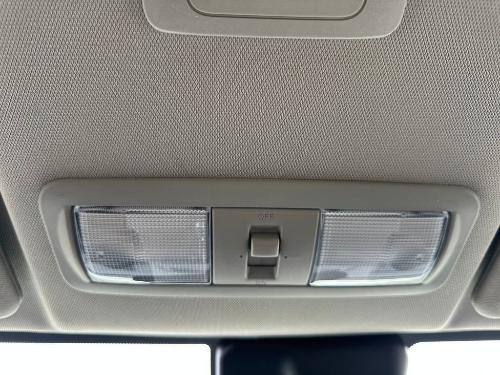 2025 Nissan Frontier SV photo