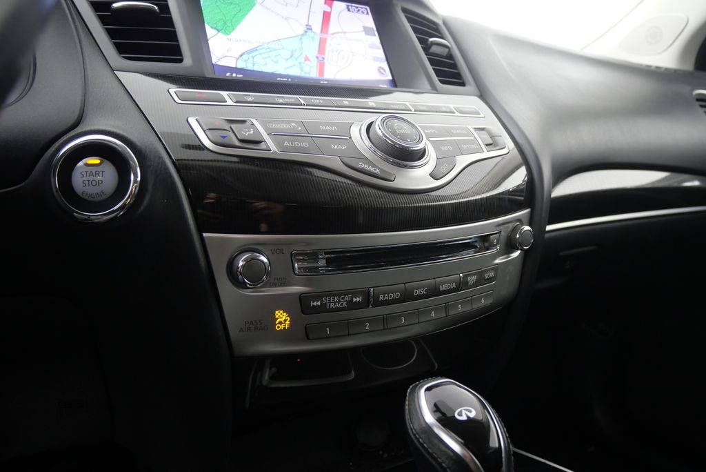 2017 INFINITI QX60 Base 24